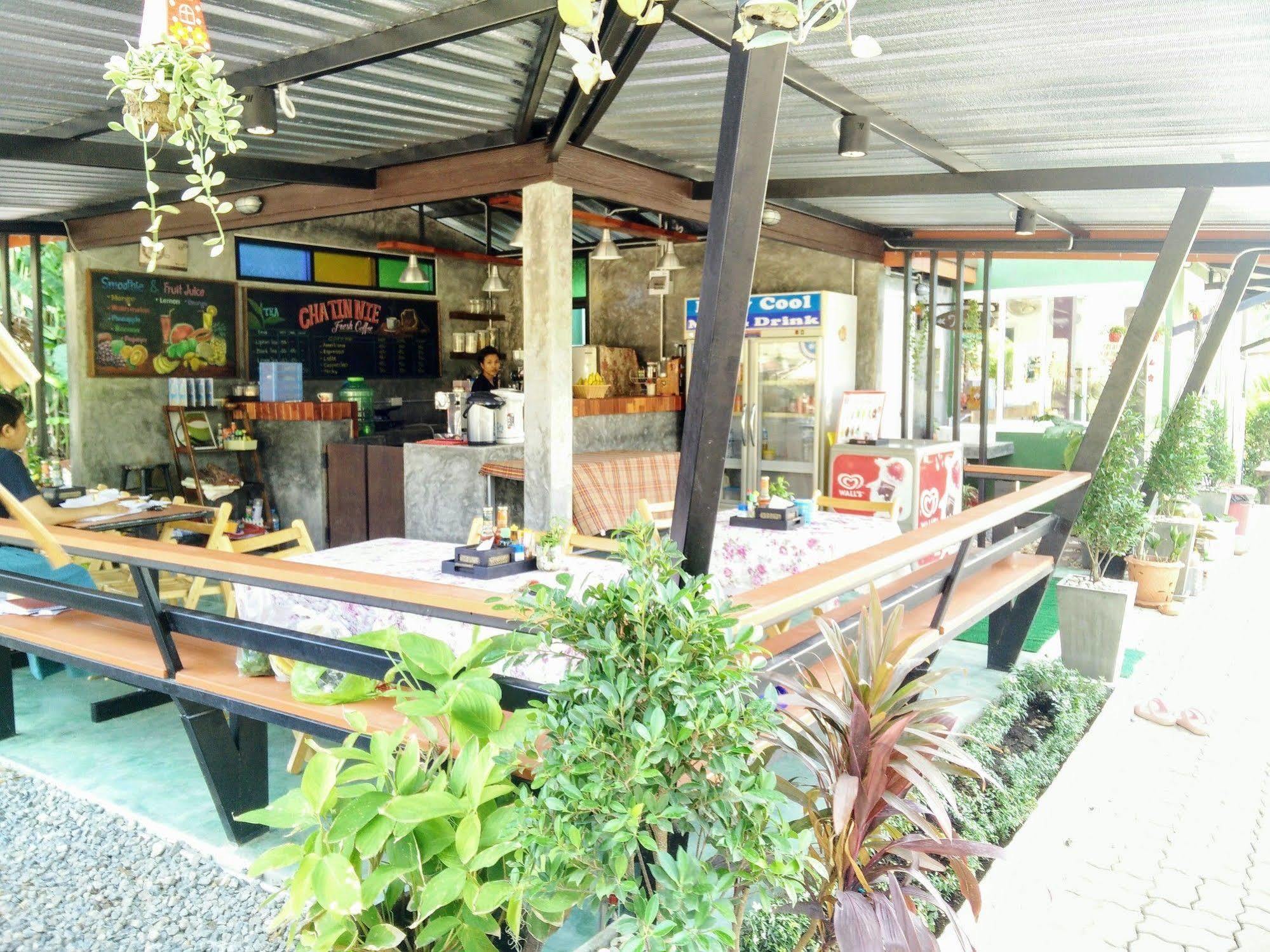 Cha-Cha Hotel Ko Lanta Exteriör bild
