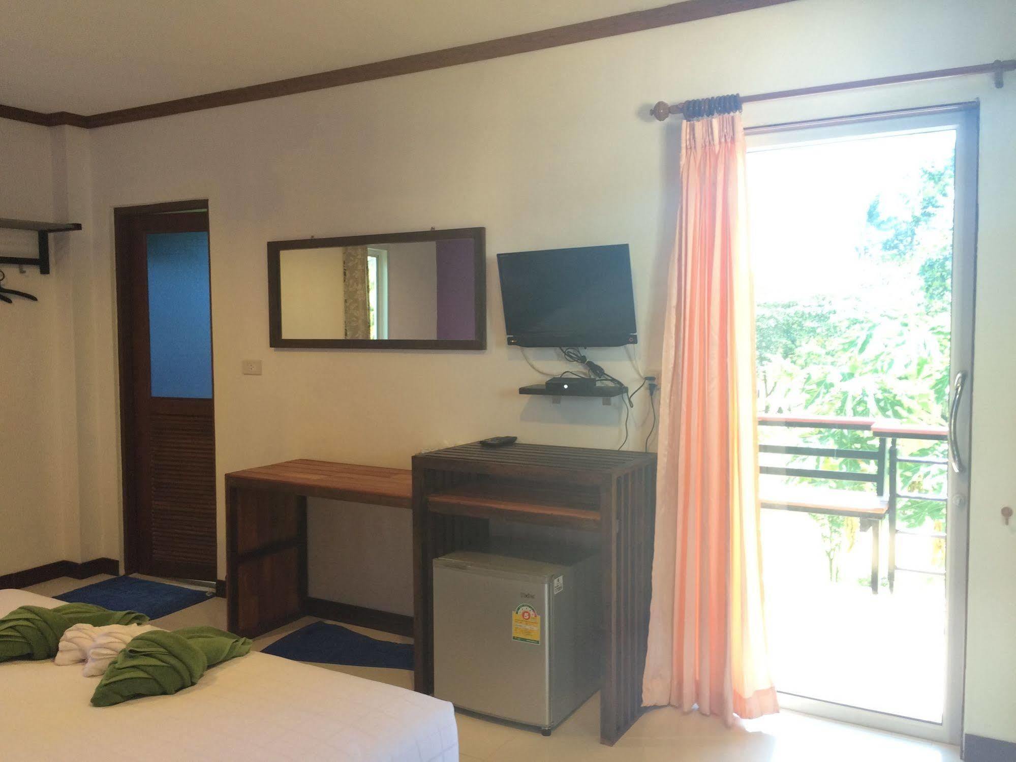 Cha-Cha Hotel Ko Lanta Exteriör bild