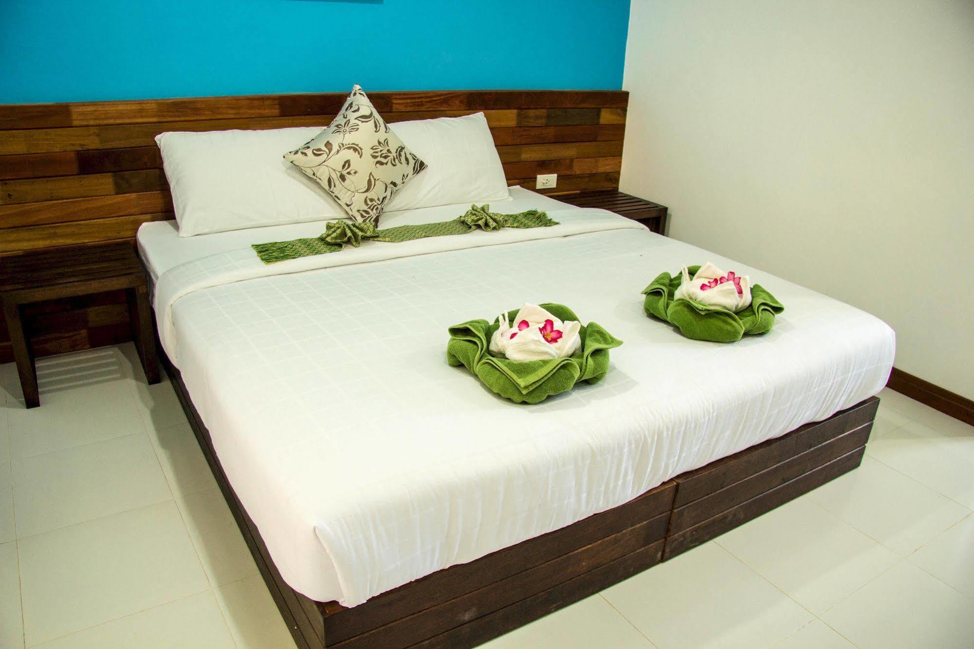 Cha-Cha Hotel Ko Lanta Exteriör bild